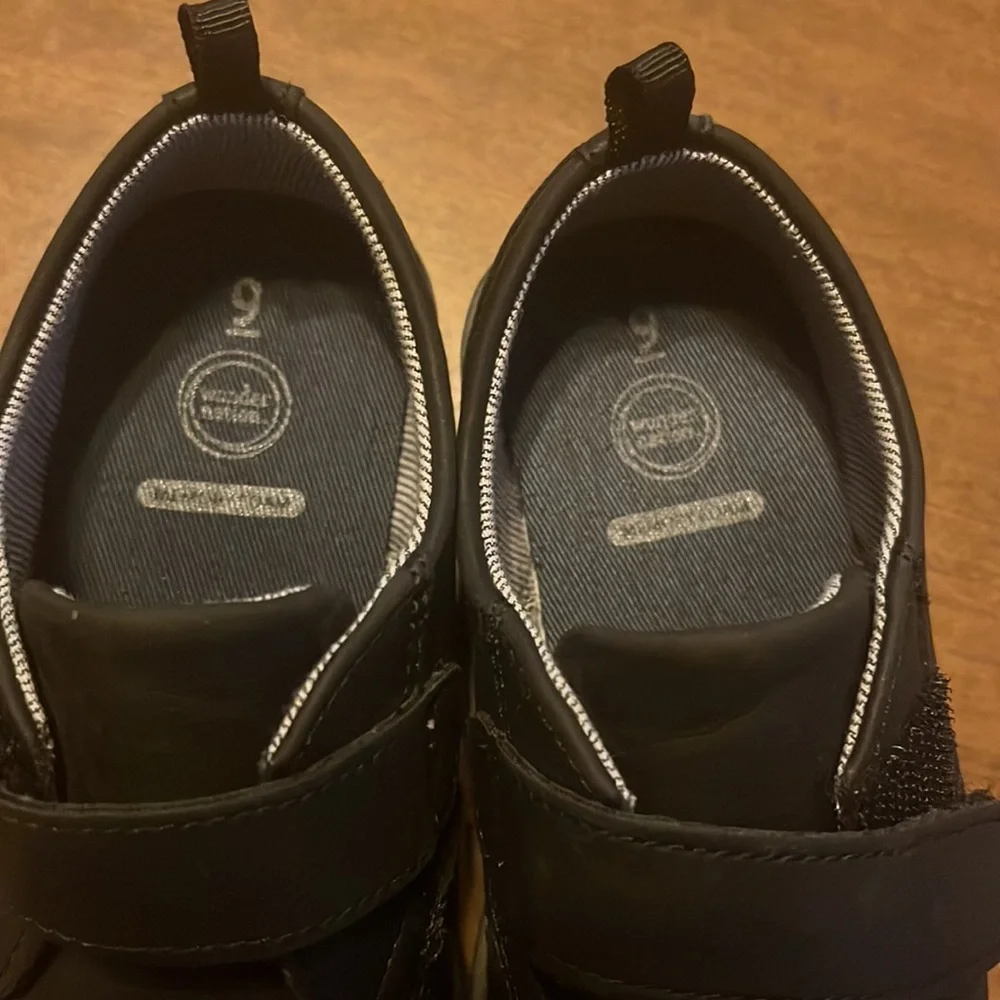 Wonder Nation Matte Black Velcro Dress Shoes sz 9 formal wedding uniform holiday